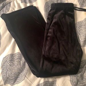 Girls black velvet pants🎄🎅🏼